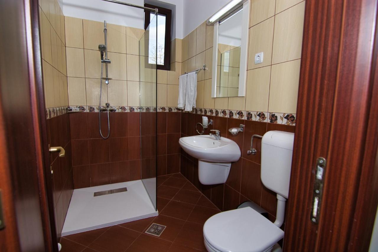 Motel Seaca Călimăneşti Buitenkant foto
